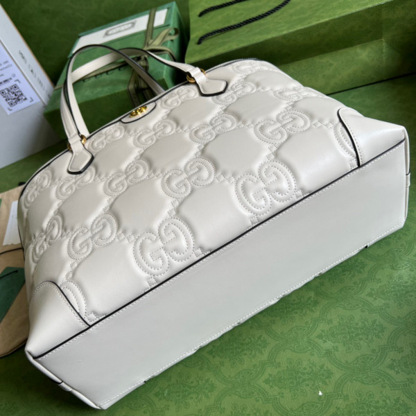G*u*i gg matelassé leather medium tote