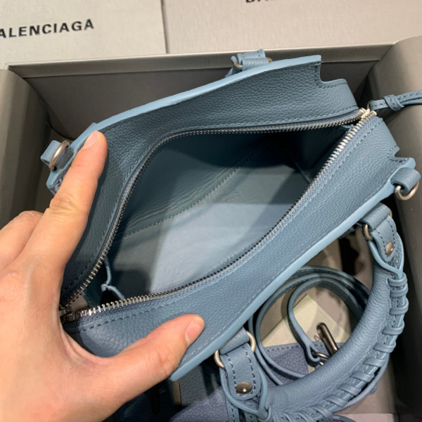 Ba*len*cia*ga neo classic mini top handle bag