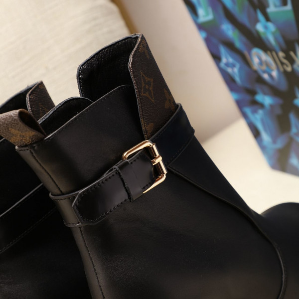 l0*is V*t0n star trail ankle boot