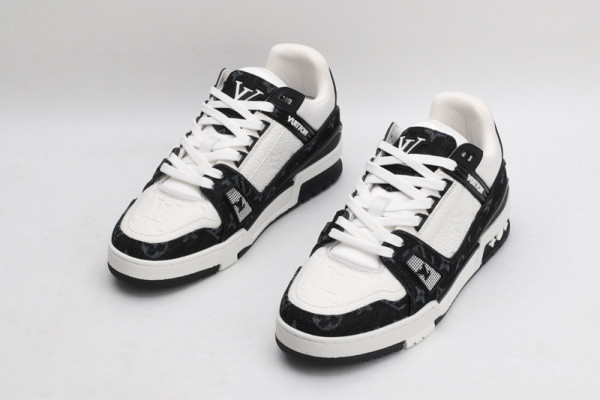 l0*is V*t0n trainer sneaker