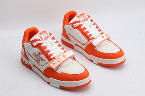 l0*is V*t0n trainer sneaker