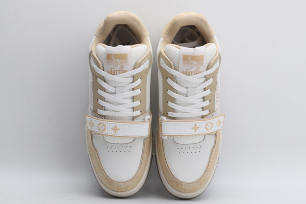 l0*is V*t0n trainer sneaker