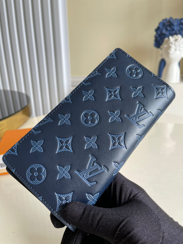 l0*is V*t0n brazza wallet