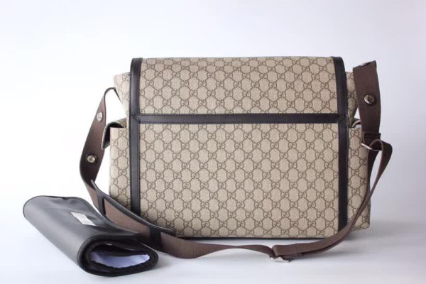 g*u*i gg S*p*e diaper bag