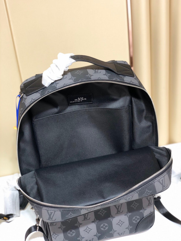 l0*is V*t0n utilitary backpack