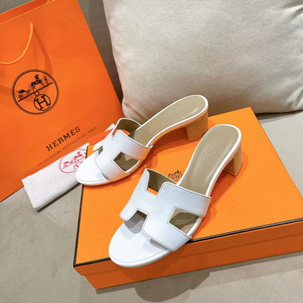 H**mes oasis sandal