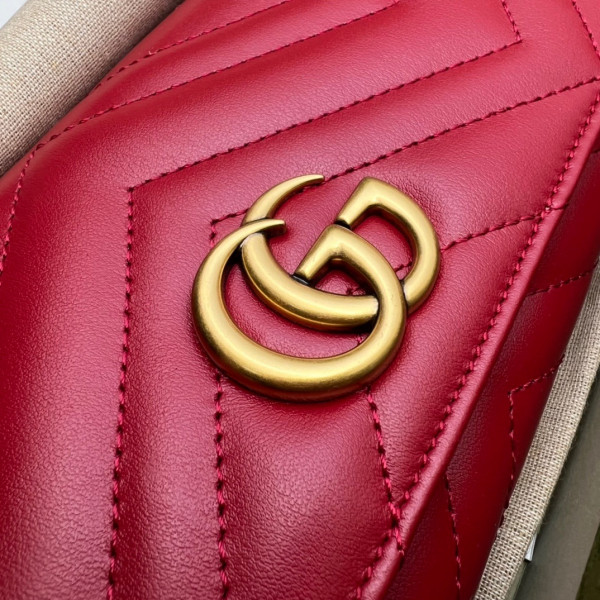 G*u*i gg marmont wallet