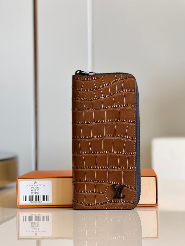 l0*is V*t0n zippy wallet