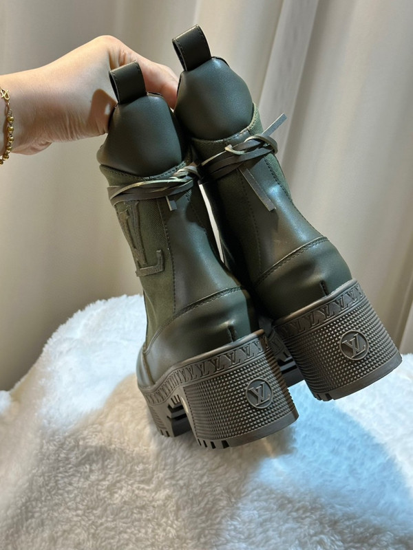 l0*is V*t0n boots