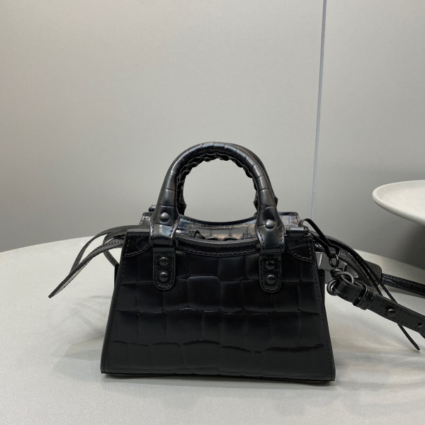 Ba*len*cia*ga neo classic nano top handle bag