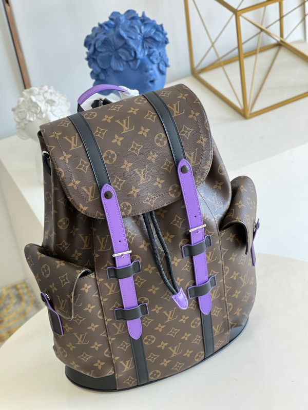 l0*is V*t0n christopher backpack