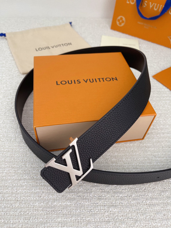 l0*is V*t0n belt