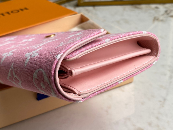 l0*is V*t0n sarah wallet
