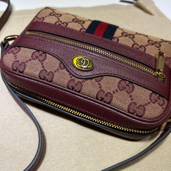 G*u*i ophidia suede mini bag