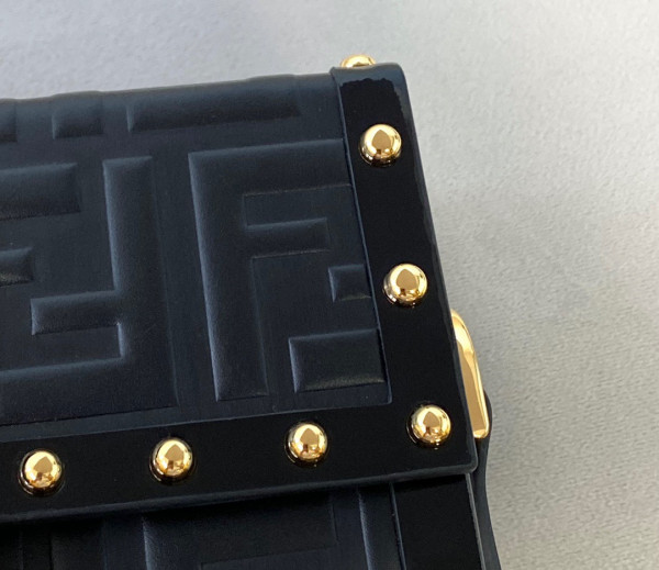 F**di baguette trunk mini