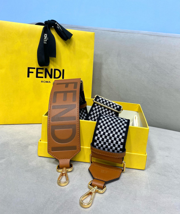 F**di strap you