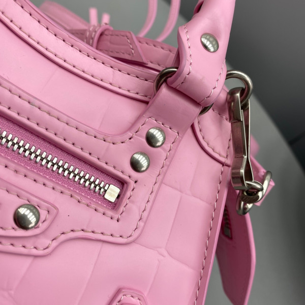 Ba*len*cia*ga neo classic nano top handle bag