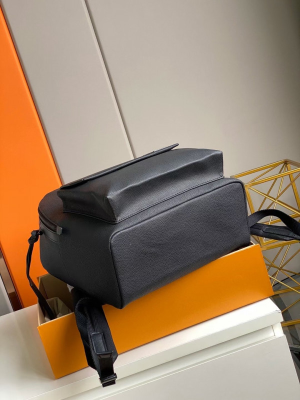 l0*is V*t0n backpack