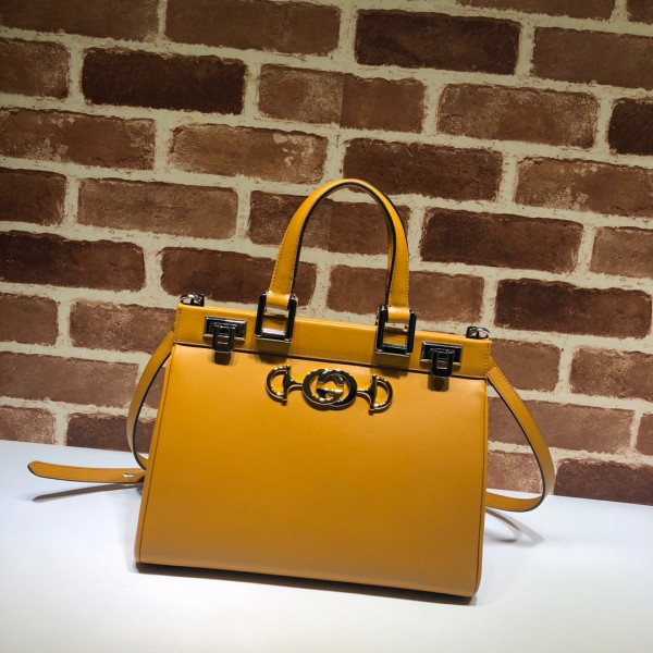 G*u*i zumi small top handle bag