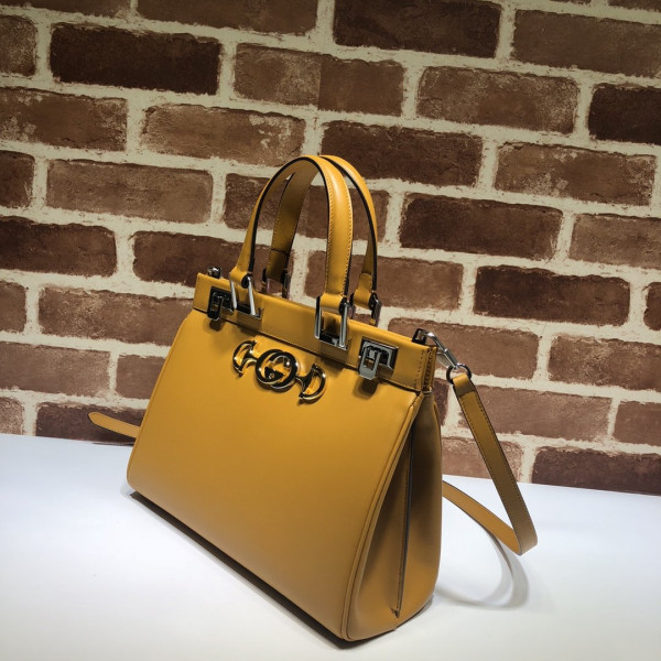 G*u*i zumi small top handle bag
