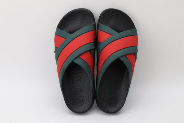 G*u*i rubber slide sandal with web