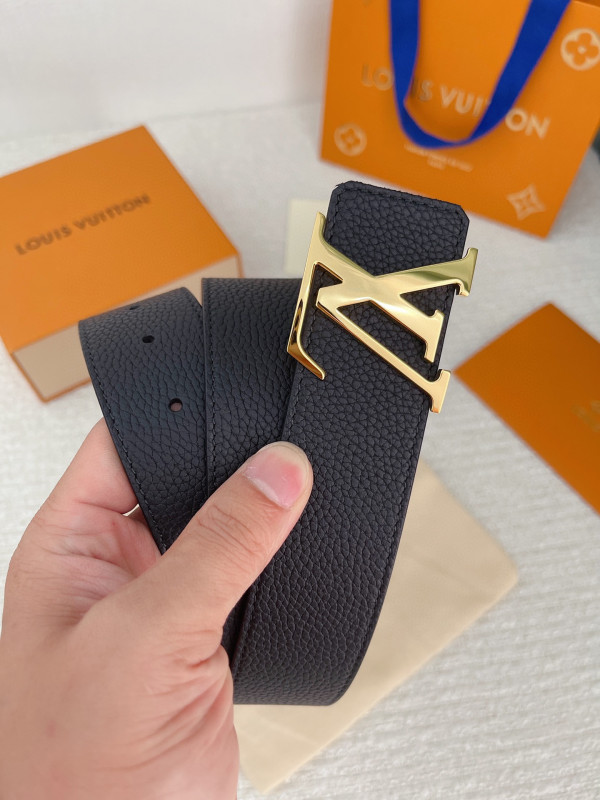 l0*is V*t0n belt