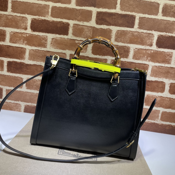 G*u*i diana medium tote bag