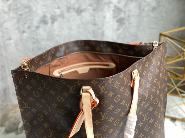 l0*is V*t0n all-in large tote bag