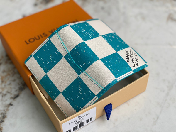 l0*is V*t0n pocket organizer