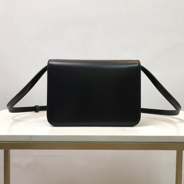 B**rry small tb bag