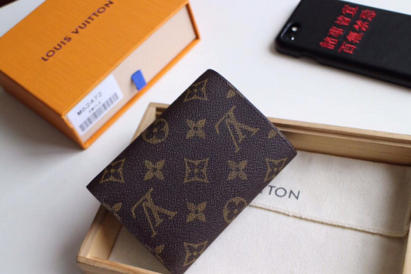 l0*is V*t0n victorine wallet