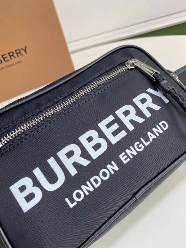 B**rry bum bag