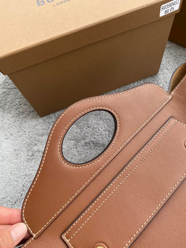 B**rry pocket tote
