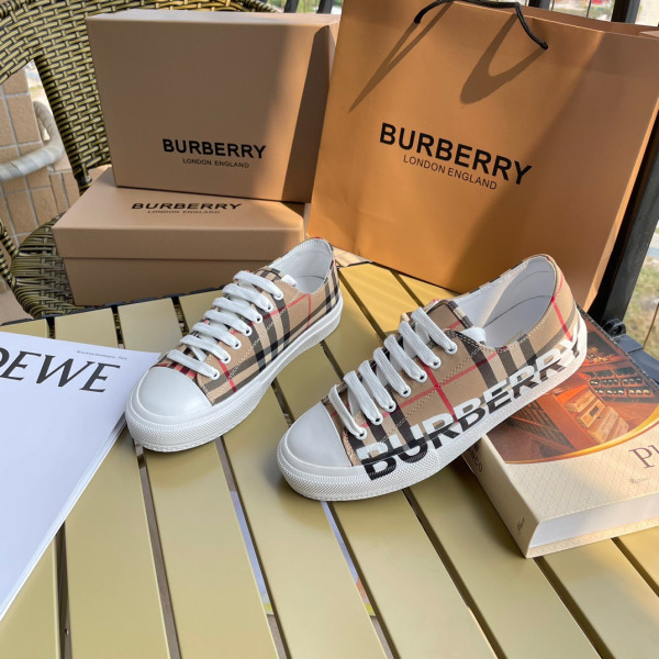 B**rry vintage sneaker