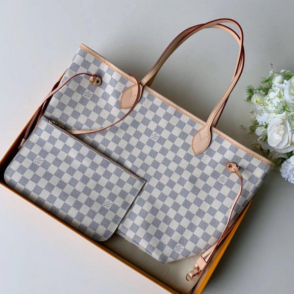 l0*is V*t0n neverfull  mm