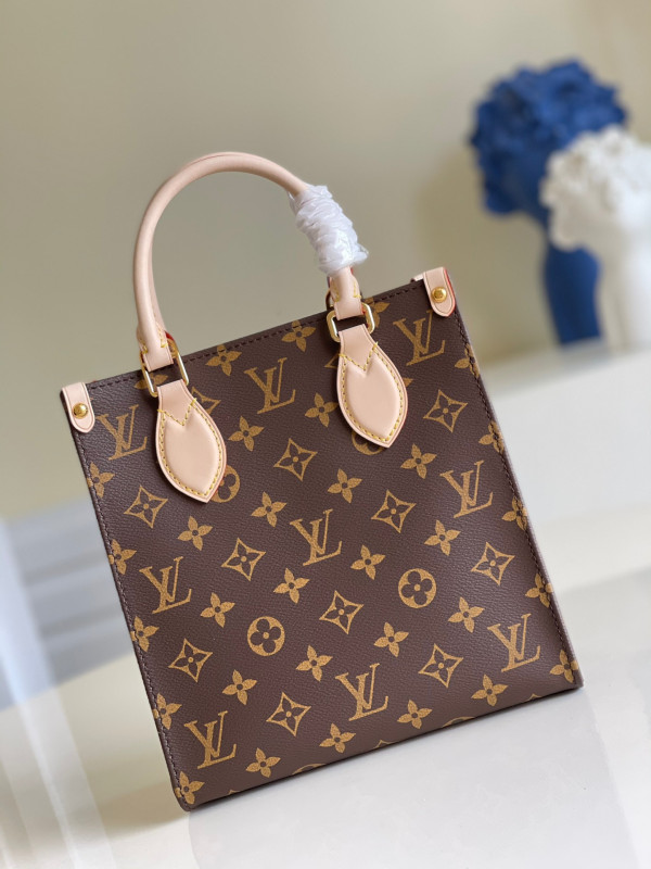 l0*is V*t0n petit sac plat