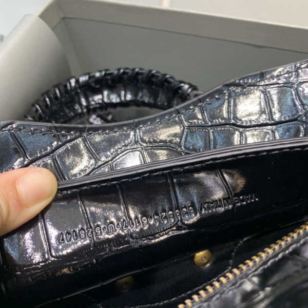 Ba*len*cia*ga neo classic mini top handle bag