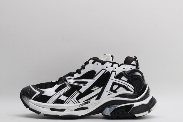 Ba*len*cia*ga runner sneaker