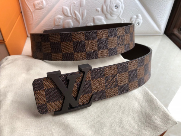 l0*is V*t0n belt