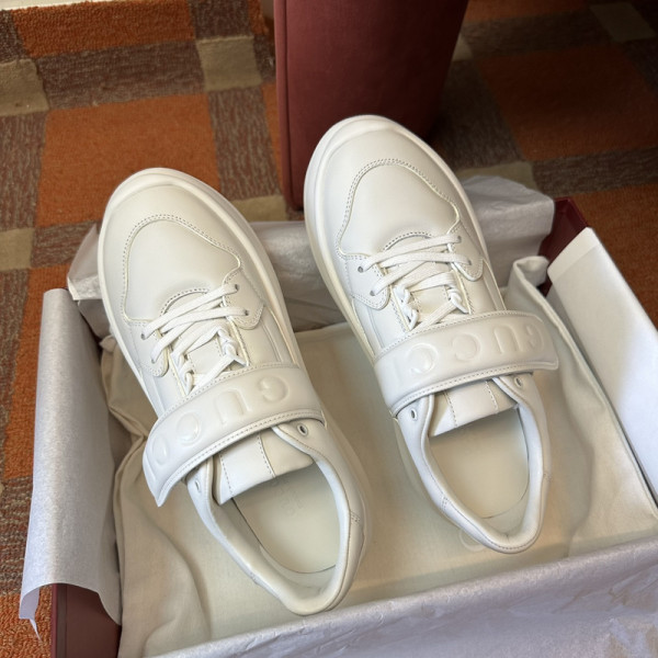 G*u*i men&women sneakers