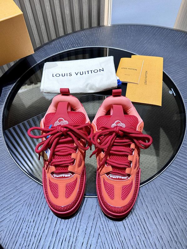 l0*is V*t0n sneakers