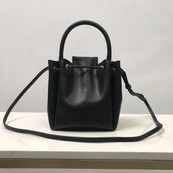 B**rry bmonogram motif leather bucket bag