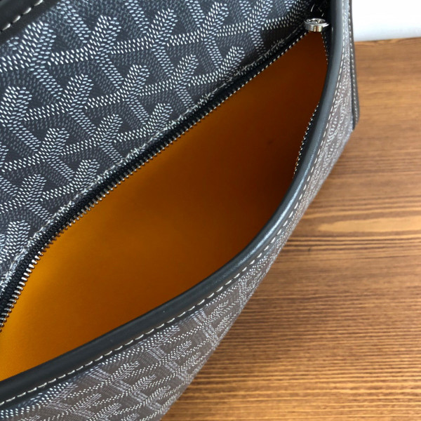 Go*ard toiletry bag