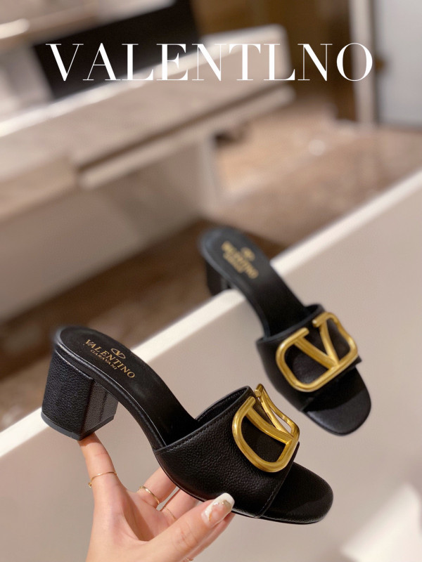 Va1e*ntin0 vlogo signature slide sandal
