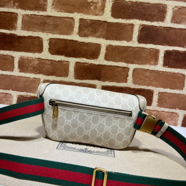 G*u*i belt bag with interlocking g