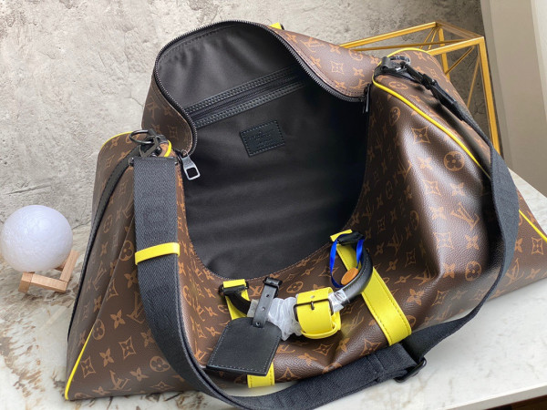 l0*is V*t0n keepall bandouliÈre 50