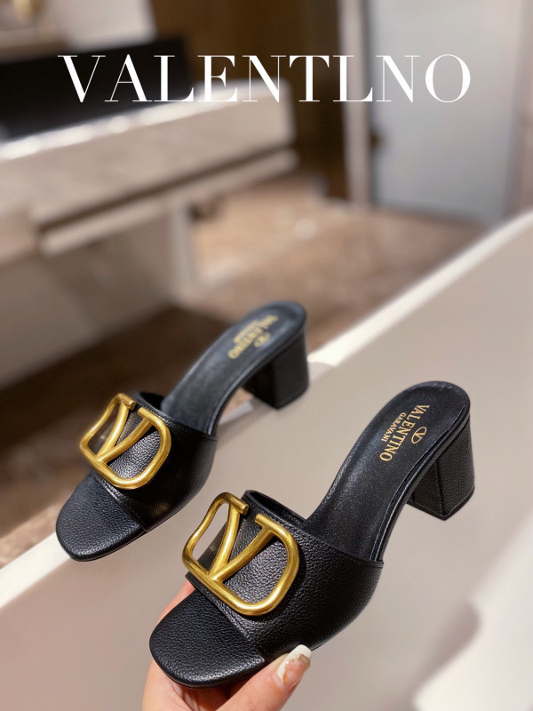 Va1e*ntin0 vlogo signature slide sandal
