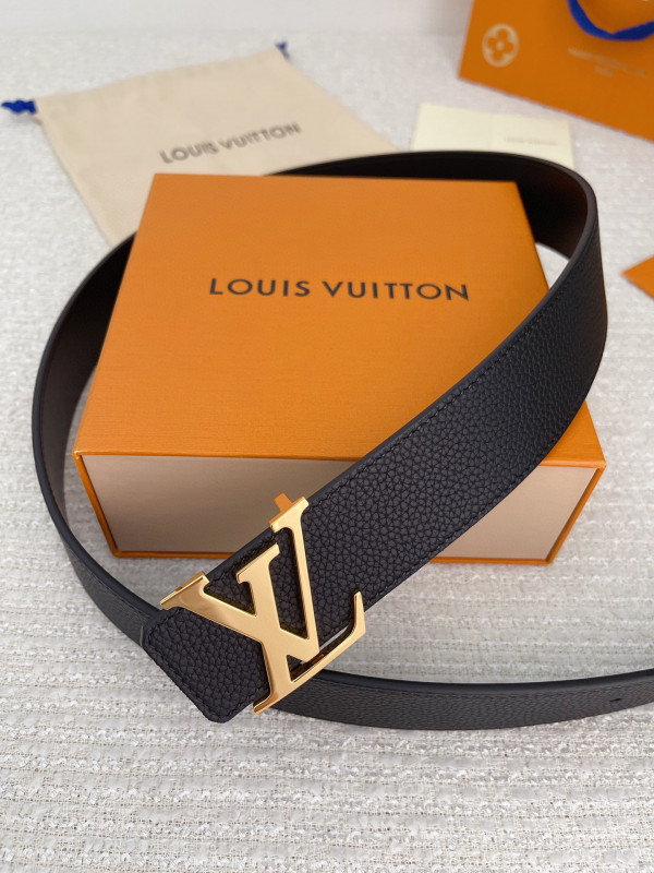 l0*is V*t0n belt