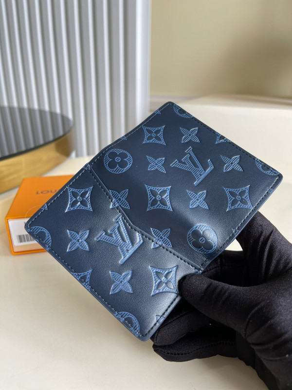 l0*is V*t0n pocket organizer