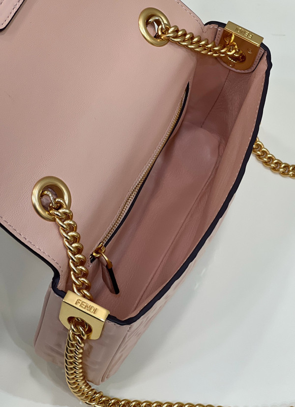 F**di baguette chain midi 397b98-24*14*7cm